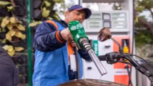 Govt May End Petrol and Diesel Price Freeze as Fuel Prices Surge